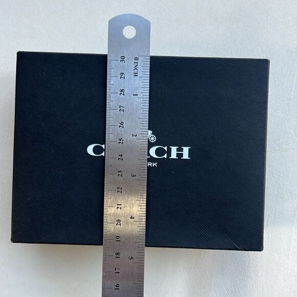 Coach Wallet Size Gift Box and Ribbon - Picture 9 of 13